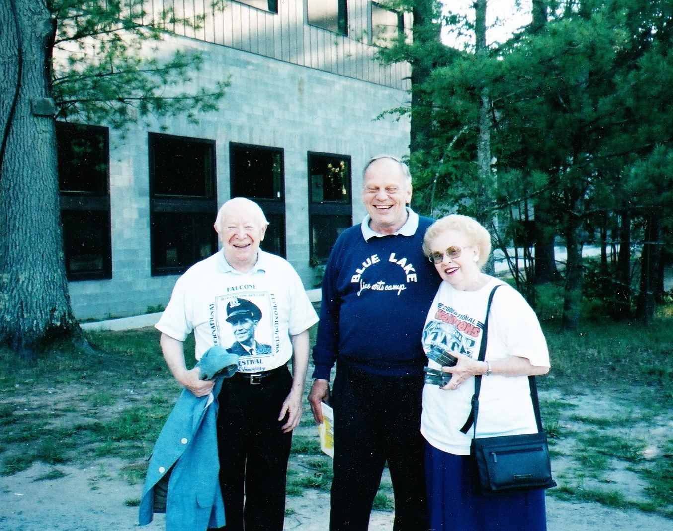 2000 picture.sm